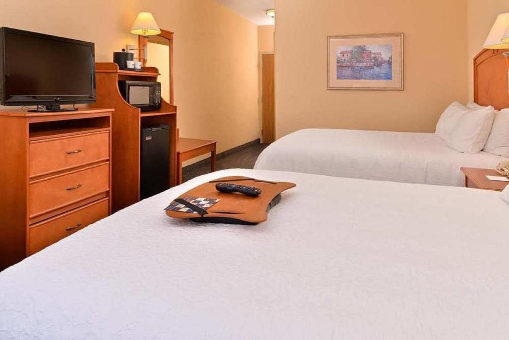 Hampton Inn Grand Island image 12